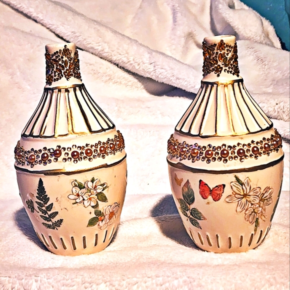 Pair Of 2 Hand Decorated Vintage Ceramic Vases - Picture 2 of 2